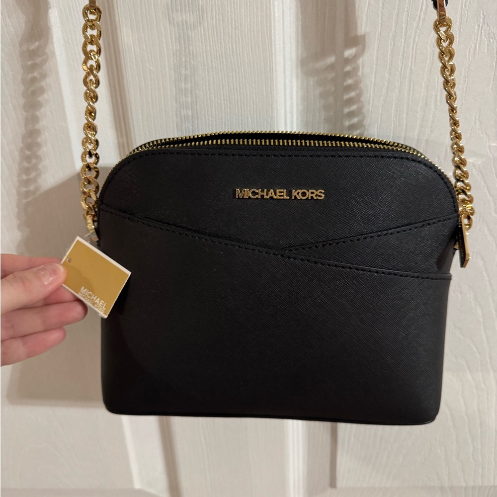 Michael Kors Jet Set Travel Medium Dome Crossbody Bag